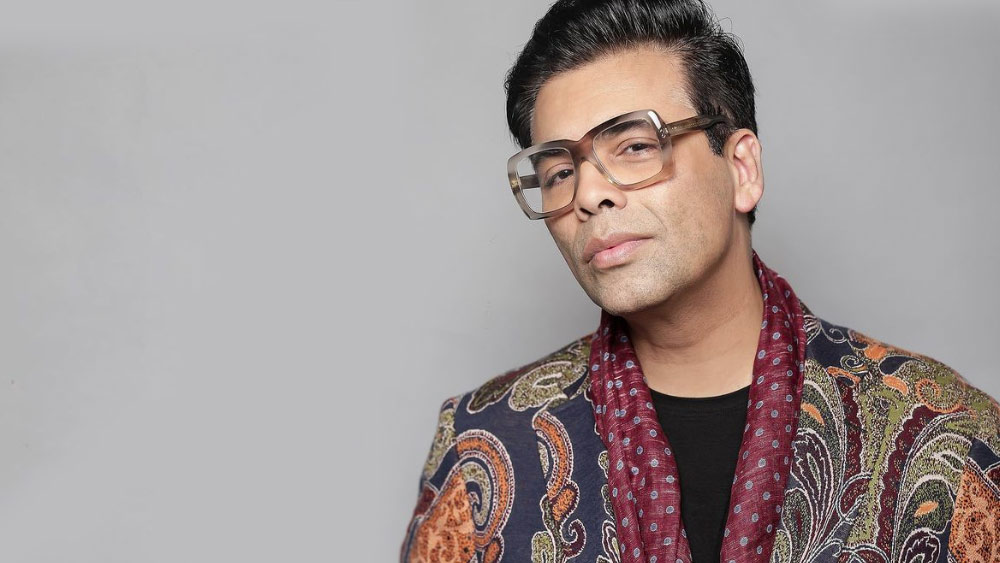 দেশের বিভিন্ন জায়গায় আবাসিক ও বাণিজ্যিক ক্ষেত্রে বিনিয়োগ করেন কর্ণ। জানা যায়, দক্ষিণ দিল্লিতেও একটি বহুমূল্য আবাসন কিনে রেখেছেন তিনি।