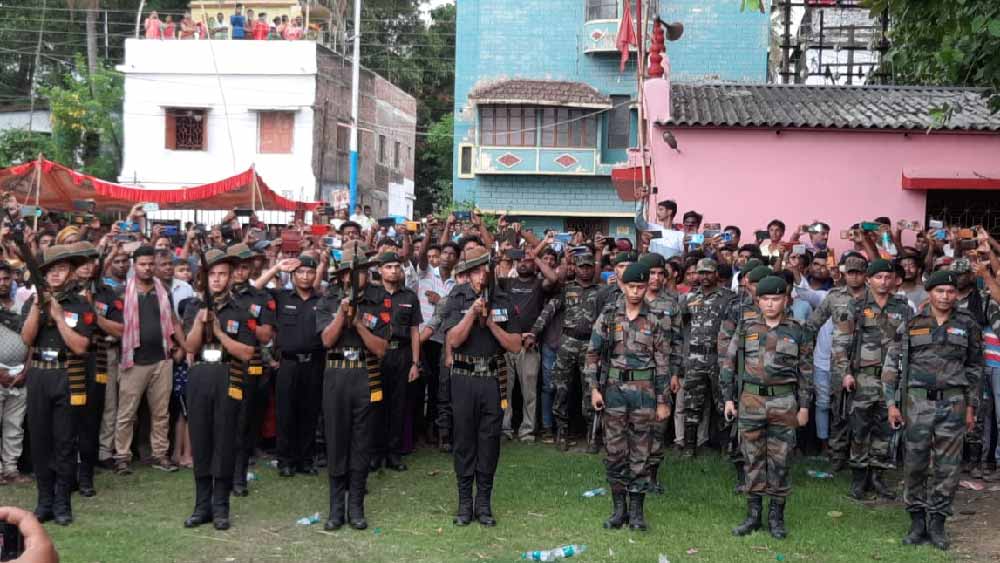 বাপ্পাদিত্যকে শেষশ্রদ্ধা।