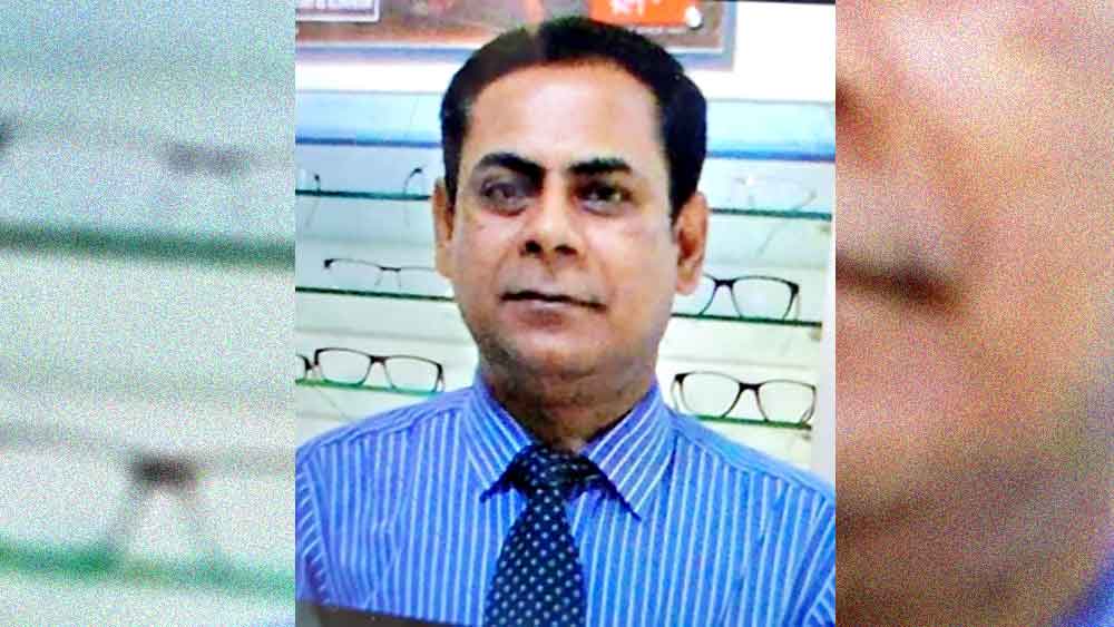 Six years old kid informed neighbours about his father's death in Kolkata