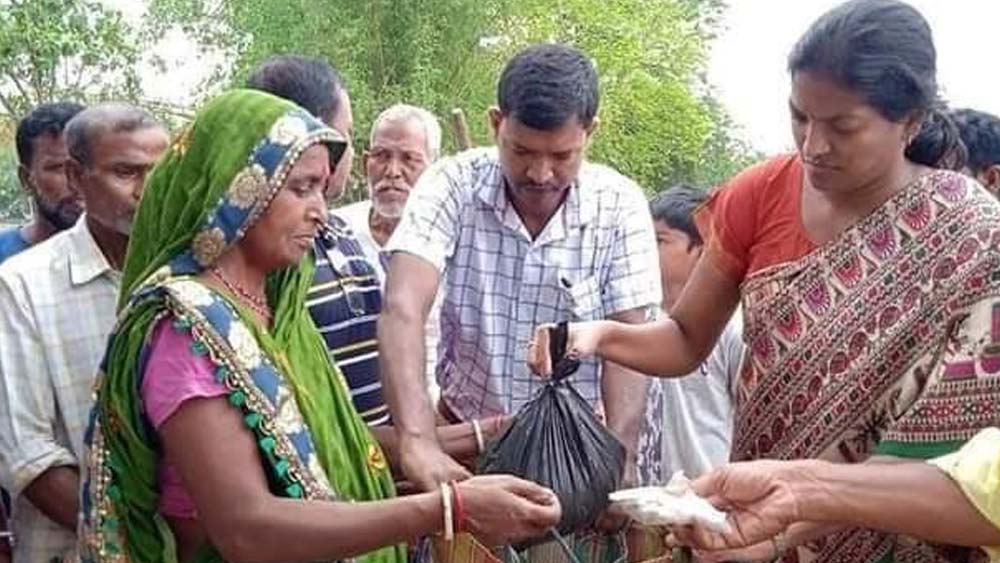 অসমে সবচেয়ে খারাপ অবস্থা হয়েছে কাছাড় জেলার। তবে কাছাড়বাসীর কাছে আছেন এক জন কীর্তি জাল্লি। সেটাই ভরসার জায়গা।