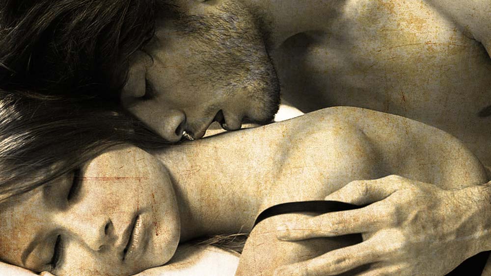 আয়ারল্যান্ডের কাছে থাকা ইনিস বেগ দ্বীপে মানুষেরা নিজেদের অন্তর্বাস পরেই সঙ্গম করেন। চরম ঘনিষ্ঠ মুহূর্তেও তাঁরা নিজেদের অন্তর্বাস খুলে রাখেন না।