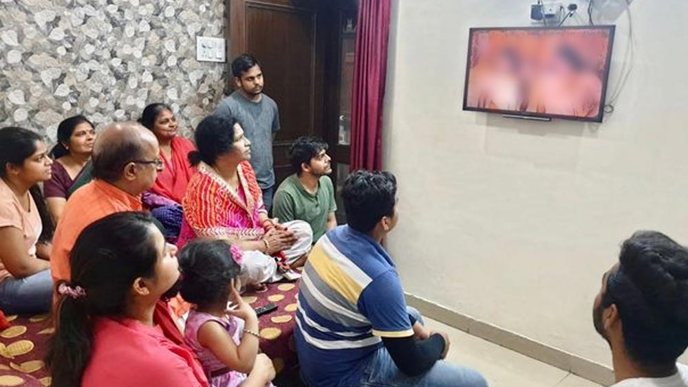 ছোট পর্দায় ধারাবাহিকের পাশাপাশি রিয়্যালিটি শো দর্শকদের আগ্রহের পরিধির মধ্যে পড়ে। ভারতের জনপ্রিয় টেলিভিশন রিয়্যালিটি শোগুলির মধ্যে ‘ইন্ডিয়ান আইডল’, ‘ফিয়ার ফ্যাক্টর: খতরোঁ কে খিলাড়ি’, ‘ডান্স ইন্ডিয়া ডান্স’, ‘রোডিজ রেভলিউশন’, ‘সুপার ডান্সার’, ‘ইন্ডিয়া’জ গট ট্যালেন্ট’ উল্লেখযোগ্য।