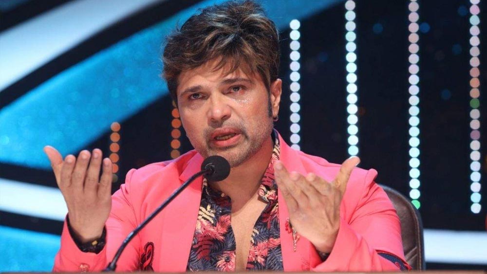 ‘ইন্ডিয়ান আইডল’ ছাড়াও হিমেশকে ‘মিউজিক কা মহা মুকাবলা’, ‘সুর ক্ষেত্র’, ‘সা রে গা মা পা চ্যালেঞ্জ’-সহ বিভিন্ন রিয়্যালিটি শো-এ বিচারকের ভূমিকায় দেখা যায়।