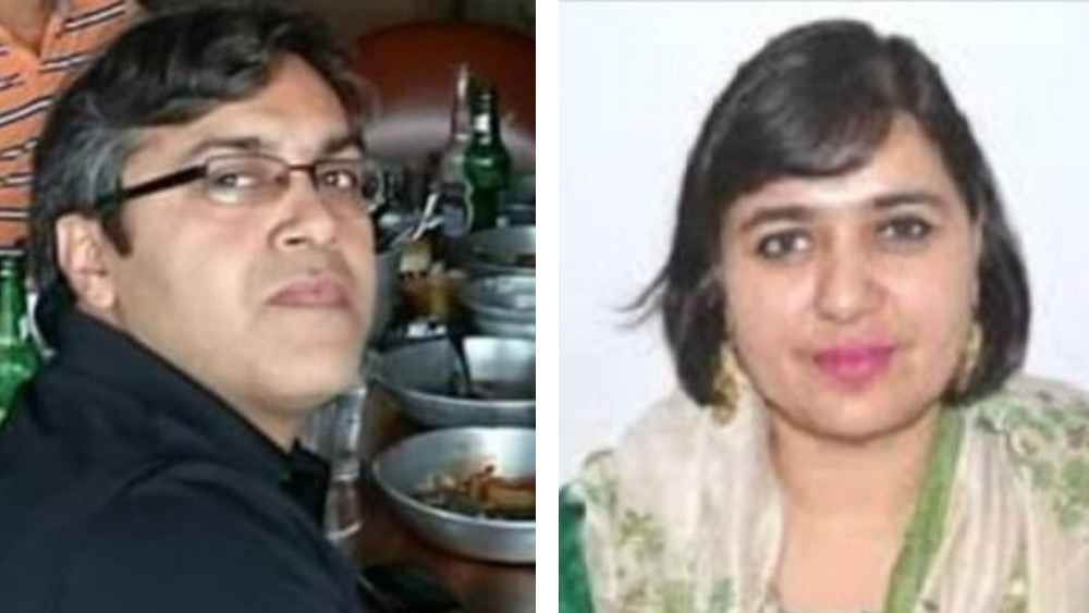 ১৯৯৪ সালে বিয়ে হয় সঞ্জীবের। স্ত্রী রিঙ্কুও আইএএস অফিসার। বিয়ের পর তাঁরা না কি এক সঙ্গে ইউপিএসসি-র প্রস্তুতি নিয়েছিলেন।