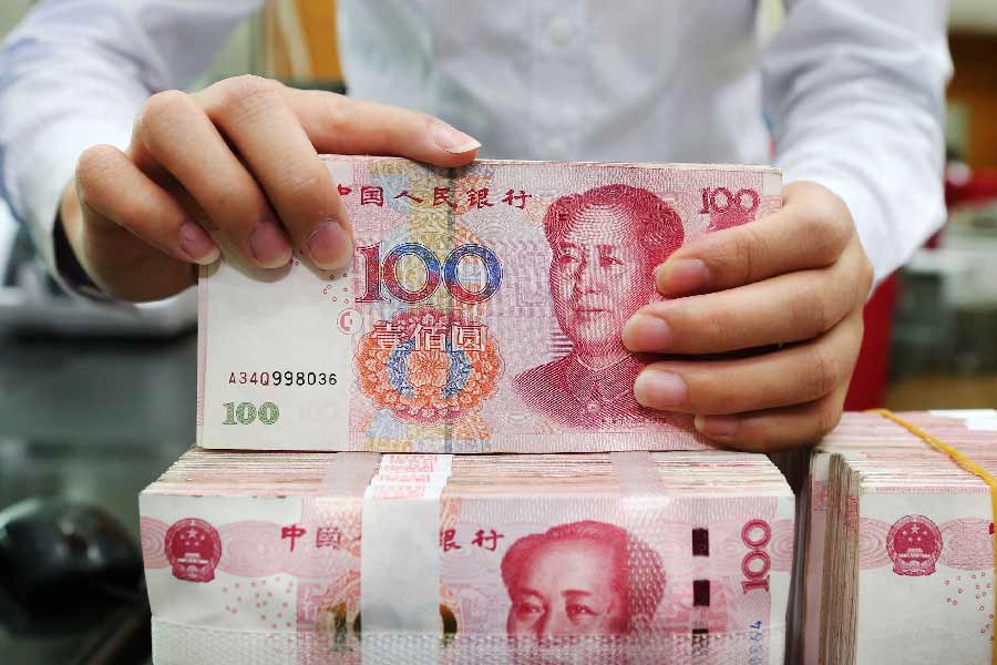 সম্প্রতি চিন সরকারের একটি লটারিতে বিপুল অঙ্কের টাকা পেয়েছেন লি।