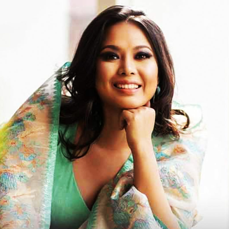 বিশাল ভরদ্বাজের পরিচালনায় মুক্তি পায় ‘মটরু কি বিজলী কা মন্ডোলা’। এই ছবিতেও পার্শ্বচরিত্রে অভিনয় করেছেন তিনি।