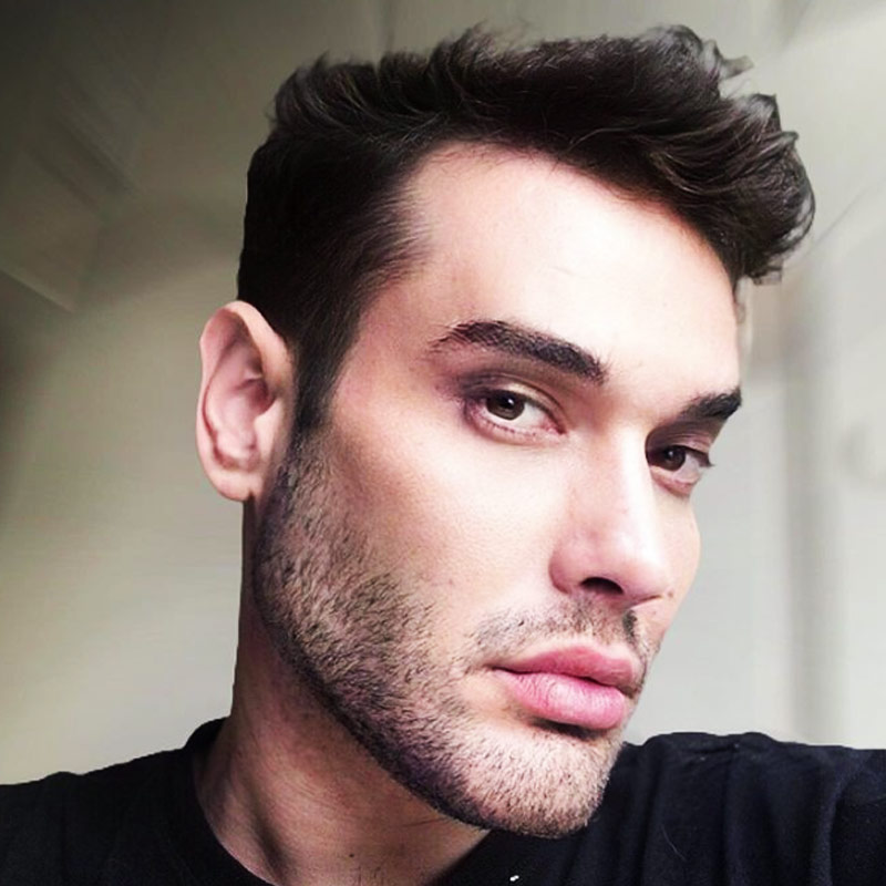 নস্ট্রাদামুস এবং বাবা ভাঙ্গার পরে তাঁকেই ভবিষ্যৎ-কথক হিসাবে পৃথিবীর ভবিষ্যতের উপর নজর রাখতে হবে বলেও অ্যাথোস উল্লেখ করেছেন।