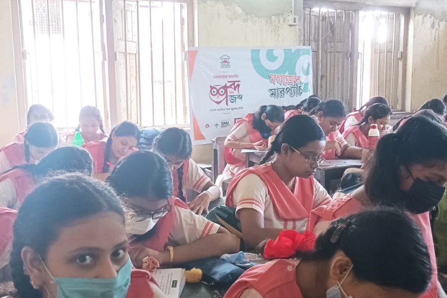 পরীক্ষার প্রায় শেষ পর্যায়ে দাঁড়িয়ে রয়েছি আমরা। ৯ নভেম্বরে কলকাতায় অনুষ্ঠিত হবে চূড়ান্ত পর্ব। 