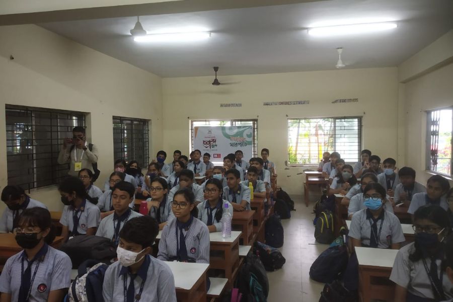 ততদিন শব্দ-জব্দ সম্পর্কে সমস্ত আপডেট পেতে চোখ রাখুন আনন্দবাজার ‘শব্দ-জব্দ’ পাতায়।