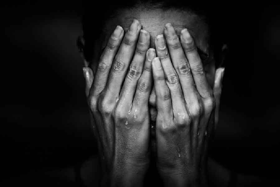 ভয় বা উদ্বেগের সঙ্গে লড়াই করতে না পেরে অনেকে মানসিক অবসাদে ভোগেন, অনেকে আবার চরম পরিণতির রাস্তাও বেছে নেন। তাই ভয় এবং উদ্বেগকে কী ভাবে জয় করতে হবে, তার সুযোগ এনে দিয়েছে রাশিয়ার একটি সংস্থা।