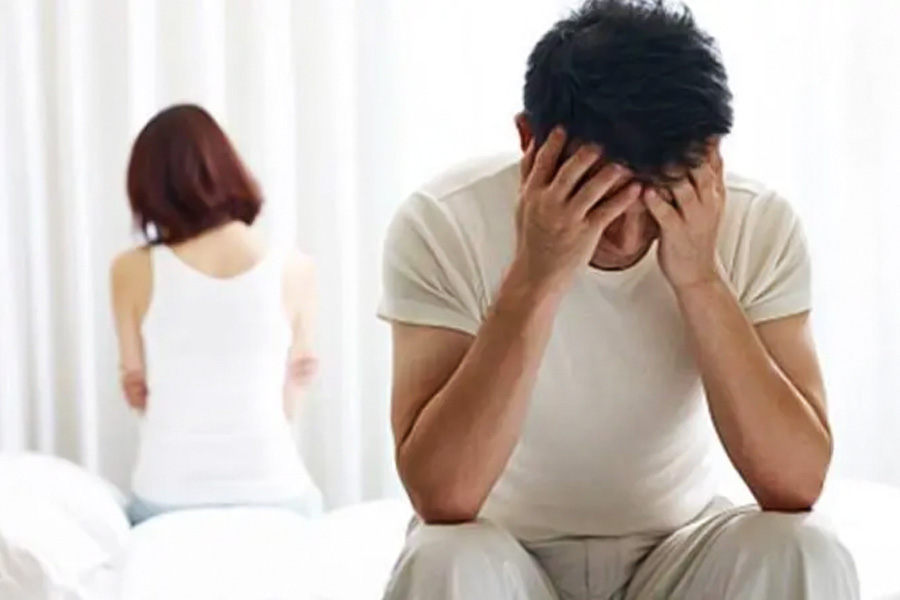 কোয়াক চিকিৎসক ব্রিঙ্কলি ১৯২০ থেকে ১৯৩০ পর্যন্ত পুরুষদের বন্ধ্যত্ব নিরাময়ের জন্য চিকিৎসা চালিয়ে যান। 