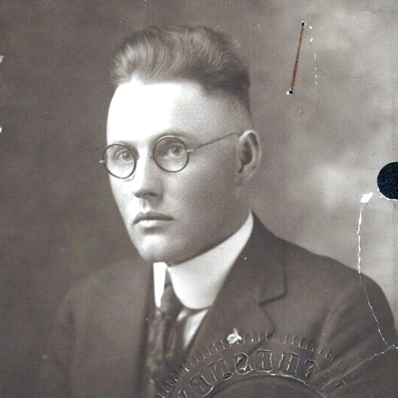 এর পর দেশে-বিদেশে তাঁর নাম ছড়িয়ে পড়ে। যদিও ওই বাচ্চাটির আদপেও ওই কারণে জন্ম হয়নি। পুরো বিষয়টিই মিথ্যা ছিল।