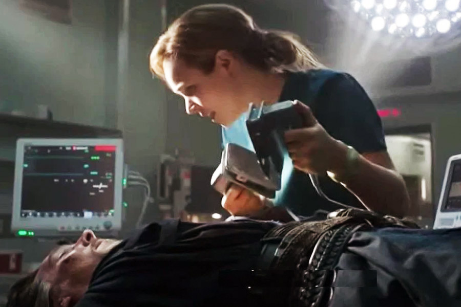 সাধারণত, ডিফ্রিব্রিলেটর যন্ত্র ব্যবহার করে অস্বাভাবিক হৃদ্‌স্পন্দনকে স্বাভাবিক ছন্দে ফেরানো যায়। কিন্তু মৃত ব্যক্তিকে বাঁচিয়ে তোলা অসম্ভব।