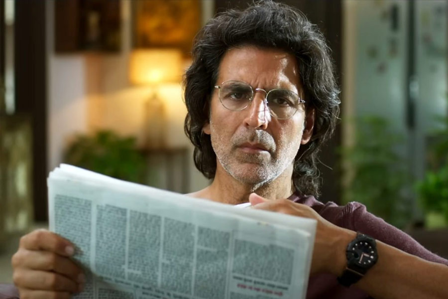 সংবাদ সংস্থা সূত্রের খবর, এই ছবিতে অভিনয় করে তিনি ৫০ কোটি টাকা পারিশ্রমিক পেয়েছেন।