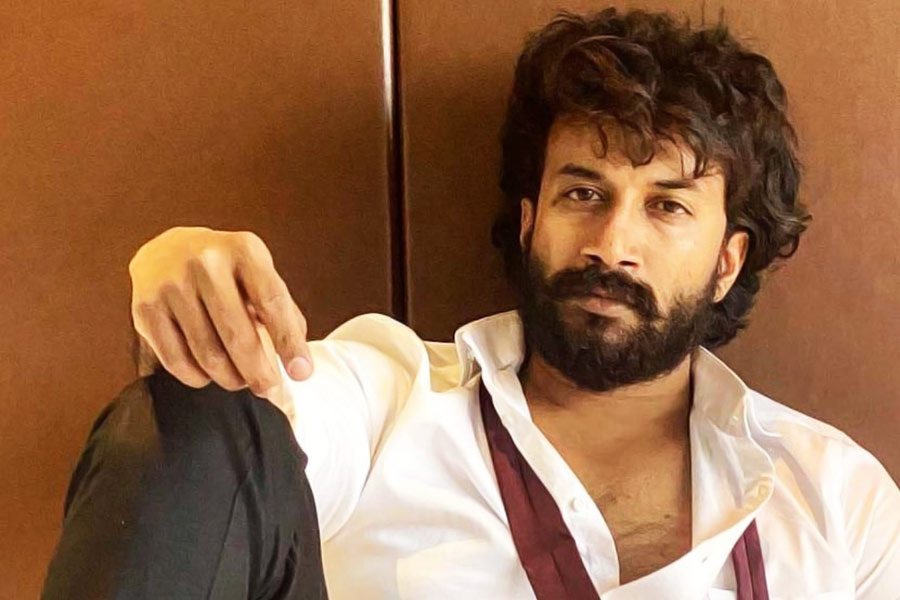 ছবিতে অভিনয় করে এক কোটি টাকা পারিশ্রমিক পেয়েছেন সত্যদেব।