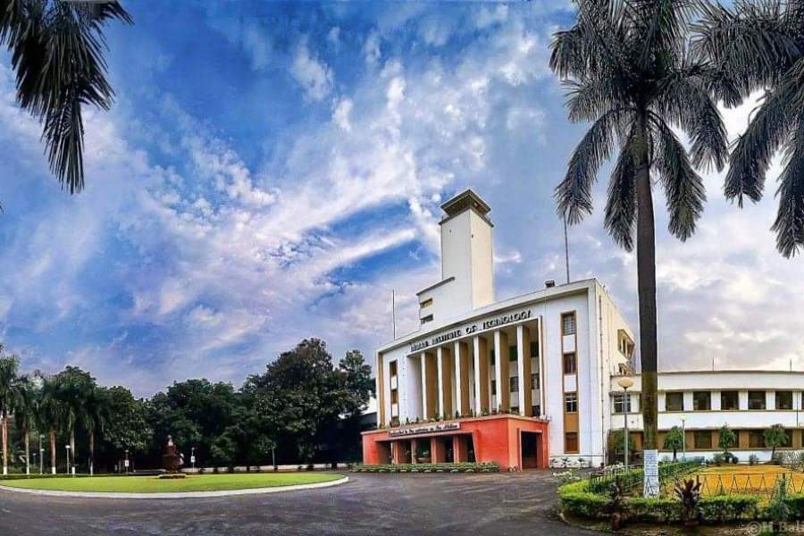 ঘূর্ণিঝড়ের প্রবণতা যে হারে বেড়ে চলছে তা কিছুটা আয়ত্তে আনার চেষ্টায় ঘূর্ণিঝড় বিষয়টি নিয়ে তাত্ত্বিক মডেলের উপর গবেষণা শুরু করেছেন এই দু’টি প্রতিষ্ঠানের বিজ্ঞানীরা।