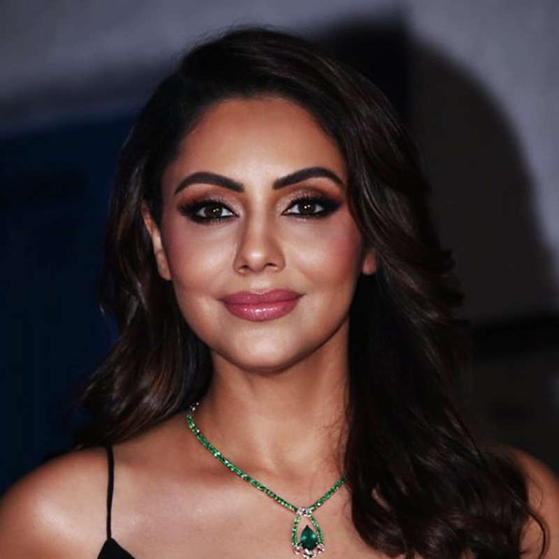 অভিনয় নয়, গৃহসজ্জার প্রতি আগ্রহ গৌরীর। তা নিয়েই কর্মজীবনে এগিয়েছেন তিনি। বিশ্বের প্রথম সারিতে থাকা ধনকুবের থেকে শুরু করে বলিউড ফিল্মজগতের সঙ্গে যুক্ত বিভিন্ন চিত্রতারকাদের বাড়িতে গৃহসজ্জার কাজ করেছেন গৌরী।