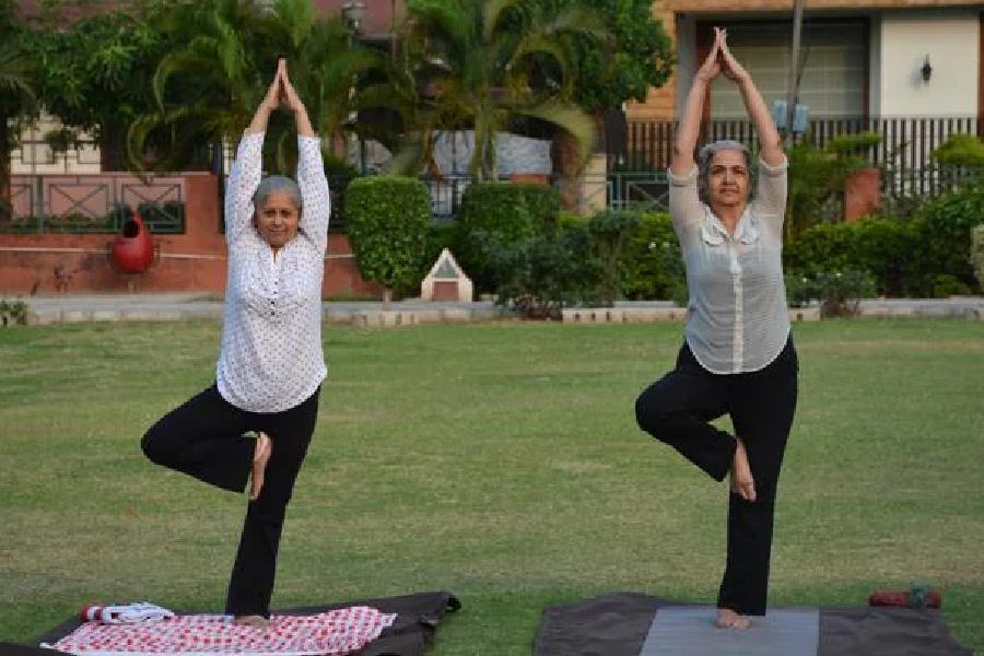 অনেকেই মনে করেন জিমে গিয়ে শরীরচর্চা করার ফল সুদূরপ্রসারী হয় না। 