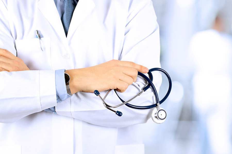 তিন বছর পর গ্রেটার ম্যাঞ্চেস্টরে গিয়ে ফের প্র্যাকটিস শুরু করেন হ্যারল্ড। কোনও বিশেষজ্ঞ হিসাবে নয়, জেনারেল প্র্যাকটিসনার হিসাবে। 