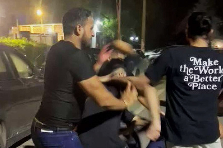 Bouncer How do bouncers get hired at bars dgtl Anandabazar