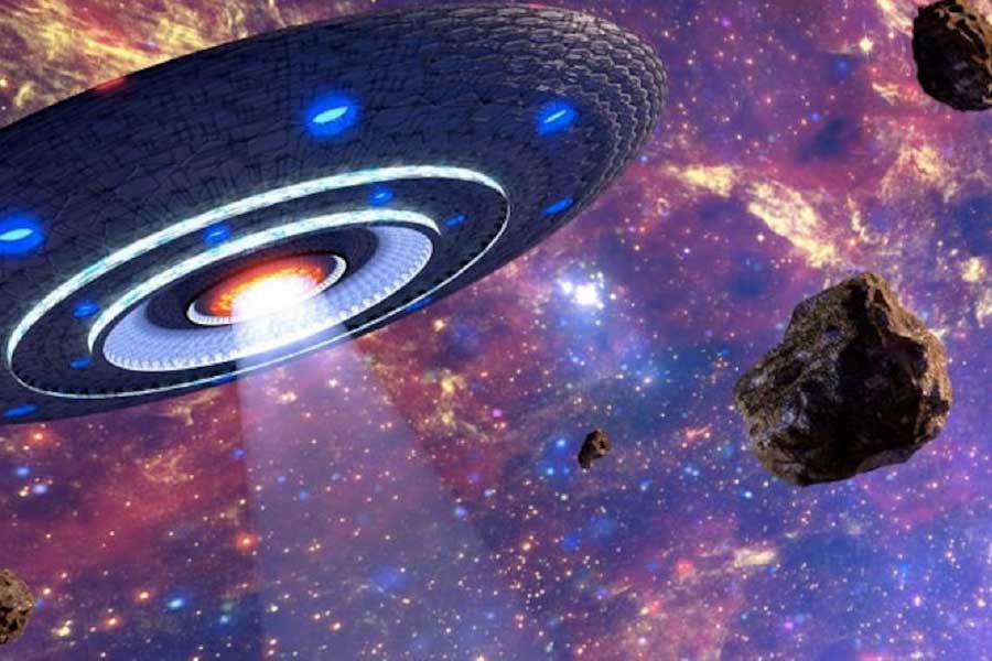 ভিন্‌গ্রহীদের নাগাল এখনও পায়নি পৃথিবীর মানুষ। কিন্তু তাতে আর খুব বেশি দেরি নেই ধরে নিয়েই এগোচ্ছেন ব্রিটেনের বিজ্ঞানীরা। তাই এখন থেকেই অদূর ভবিষ্যতের সেই মুহূর্তের পরিকল্পনা করে প্রস্তুতি শুরু হচ্ছে।