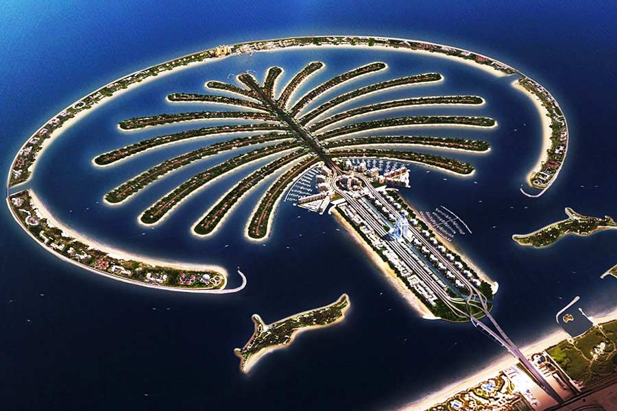 পাম জুমেইরাহ আইল্যান্ড এলাকার একটি বিলাসবহুল বাড়িতে থাকতেন তাঁরা।