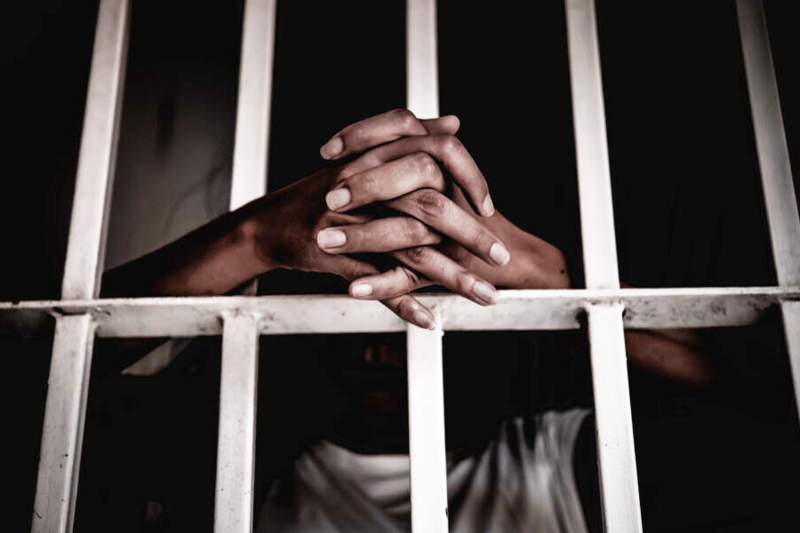 পুলিশ সূত্রে খবর, এই প্রথম নয়। এর আগেও একাধিক অপরাধের ঘটনায় নাম জড়িয়েছে ওই বক্সারের। ১৪ বার দোষী সাব্যস্ত হয়েছিলেন তিনি।