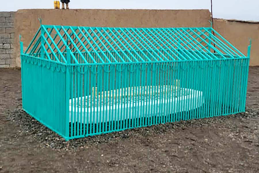 জাবিহুল্লাহ যোগ করেন, ‘‘শুধু পরিবারের সদস্যরা সমাধিস্থলের সঠিক জায়গা জানতেন। তবে আবার আমরা ক্ষমতায় ফিরে এসেছি। তাই সাধারণ মানুষকে এই সমাধিস্থল দেখার সুযোগ দেওয়া হবে বলে সিদ্ধান্ত নেওয়া হয়েছে।’’