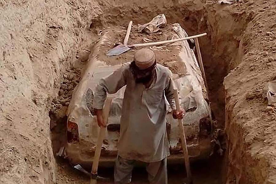 এক বিবৃতি প্রকাশ করে বলা হয়েছিল, ‘‘২০১৩-র এপ্রিলে পাকিস্তানে মৃত্যু হয়েছে তালিবান নেতা মোল্লা ওমরের।’’