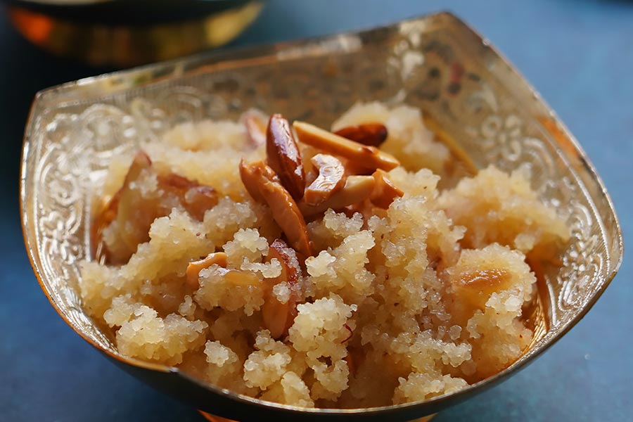 ইরানে উৎপত্তি এই মিষ্টির। তার পর ধীরে ধীরে এই মিষ্টি বানানোর ধারা পশ্চিম এশিয়ার দিকে এগিয়ে আসতে থাকে।