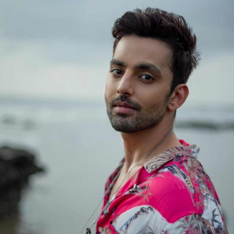 নেহার এই মন্তব্যের পর অবশ্য হিমাংশ তাঁর মতামত জানিয়েছিলেন। অভিনেতা জানান, নেহার ইচ্ছানুসারেই তাঁদের বিচ্ছেদ হয়েছে। কিন্তু তাঁরা দু’জনেই এই বিচ্ছেদে রাজি ছিলেন। তাঁদের নিয়ে যে কাদা ছোড়াছুড়ি হচ্ছে, তা সবই রটনা।