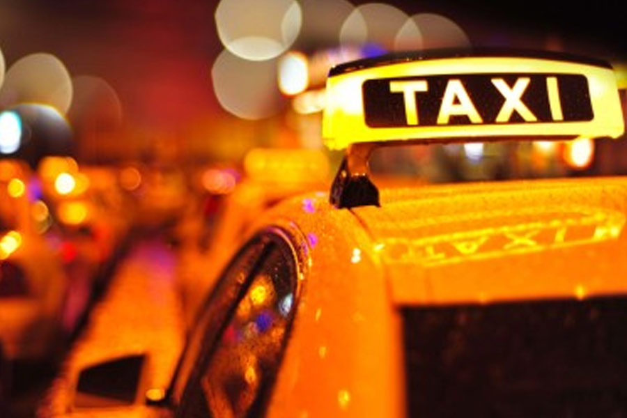 রুট-৩৬ খুঁজে দেবে এ রকম এক জন ট্যাক্সিচালককে খুঁজে বের করতেও অনেক কাঠখড় পোড়াতে হয় বিদেশিদের।