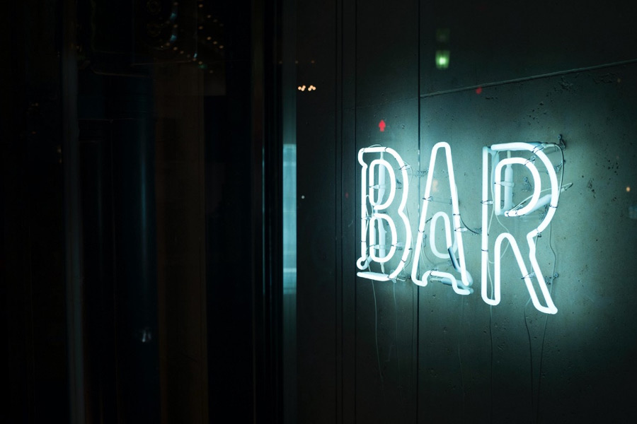 মনে করা হয়, বলিভিয়ায় কোকেন অবৈধ হলেও রাজনৈতিক দুর্নীতি এবং স্থানীয়ভাবে উত্পাদিত কোকেনের কম দামের কারণে প্রতি বছর হাজার হাজার পর্যটকদের কাছে জনপ্রিয় গন্তব্য হয়ে উঠেছে রুট-৩৬।