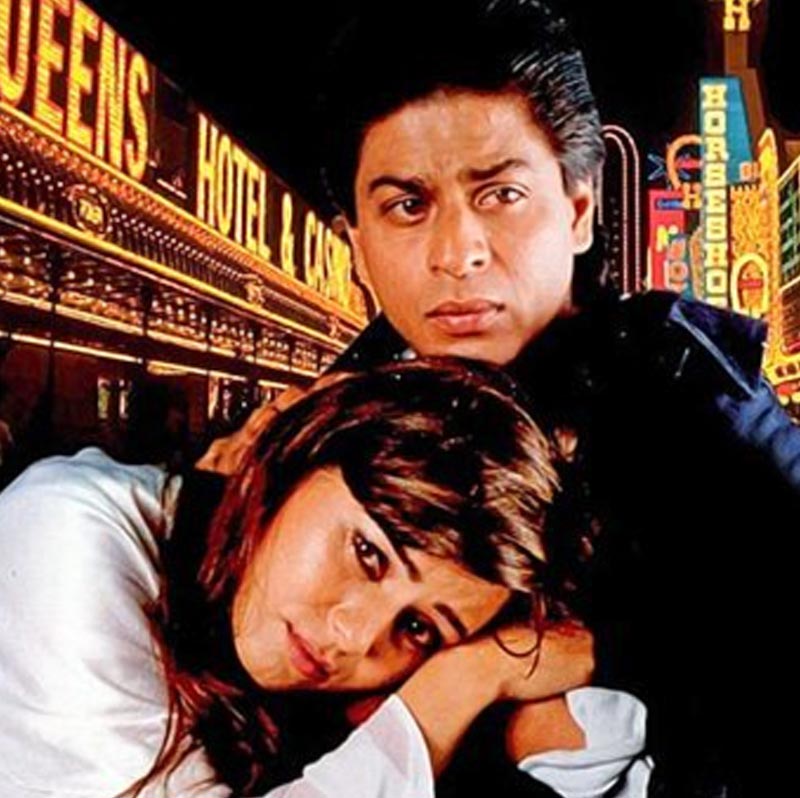 হিন্দি সিনেমাজগতের পরিচিত মুখদের বাদ দিয়ে পরিচালক যাঁদের নির্বাচন করেছিলেন, শাহরুখ বাদে তাঁরা কেউই বলিপাড়ায় তেমন পরিচিত ছিলেন না। সকলে ভেবেছিলেন, এই ছবি সাফল্যের মুখ দেখবে না।