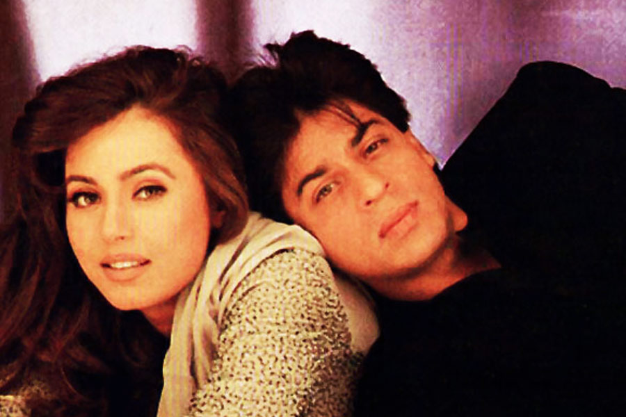 কিন্তু পরিচালকের সিদ্ধান্ত একটুও ভুল ছিল না। সুপারহিট হয় ছবিটি। রোম্যান্টিক ঘরানার ছবি হিসাবে আজও ‘পরদেশ’ জনপ্রিয়।