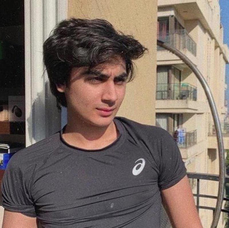 অভিনয়ের দিকে বেশি আগ্রহ তাঁর। এমনকি বলিউডে তিনি কাজ করতেও শুরু করেছেন বলে জানান আরবাজ়।