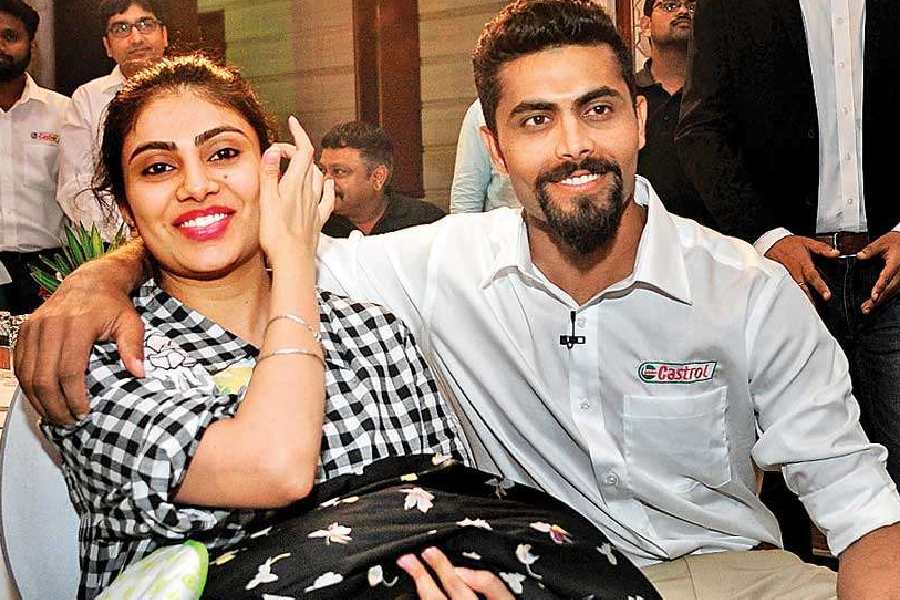 রিভাবা ভারতীয় ক্রিকেট দলের তারকা ক্রিকেটার রবীন্দ্র জাডেজার স্ত্রী। তবে তাঁর ‘বায়োডাটা’য় এই পরিচয় প্রাধান্য পায় না। নিজেকে সক্রিয় রাজনীতিবিদ বলে পরিচয় দেন রিভাবা। রাজনীতির প্রয়োজনে মাঠে ময়দানে নেমে পড়তেও দ্বিধা করেননি, করেন না।