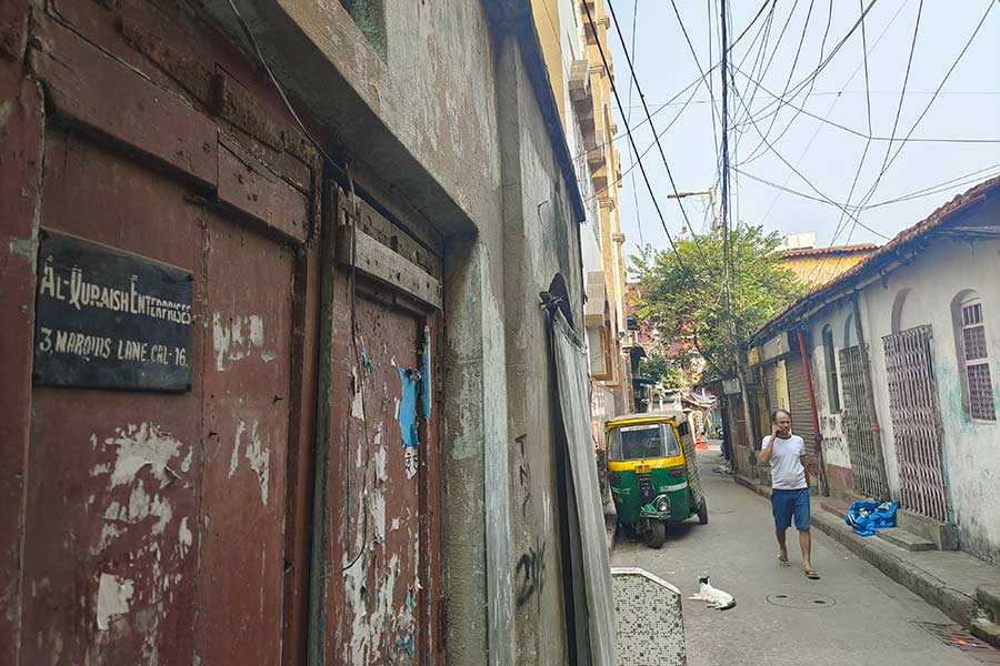 মিসরি খানসামা লেনের নাম বদলে হয়ে গিয়েছে মারকুইস লেন।