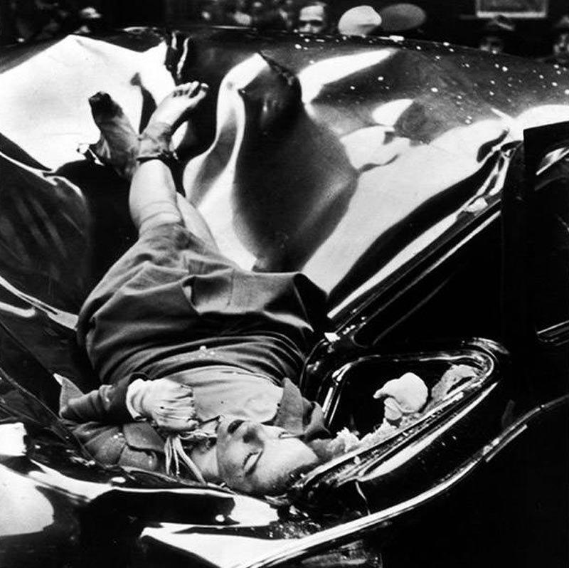 ৫৮তলা থেকে ঝাঁপ দেওয়ার পর এম্পায়ার স্টেট বিল্ডিংয়ের সামনে দাঁড় করানো একটি লিমুজিনের ছাদে গিয়ে পড়েন ইভলিন। সঙ্গে সঙ্গে রাস্তায় ও পার থেকে ছুটে এসে নিথর দেহটির ছবি তুলেছিলেন রবার্ট ওয়াইসল নামে ফোটোগ্রাফির এক পড়ুয়া। লিমুজিনের উপর গ্লাভস ও মুক্তোর মালা পরে যেন ঘুমিয়ে ছিলেন ইভলিন। আমেরিকার একটি নামজাদা পত্রিকা একে ‘সবচেয়ে সুন্দর আত্মহত্যা’ বলে তকমা দিয়েছিল। দুঃখজনক হলেও সে ছবিতে মোহিত হয়েছিলেন অনেকে।