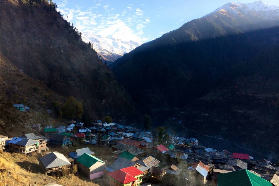 উল্লেখযোগ্য যে বিষয়গুলি, তার মধ্যে একটি হল, বাইরের কোনও লোক গ্রামবাসী এবং তাঁদের কোনও জিনিস ছুঁতে পারবেন না। বহিরাগতদের থেকে তাঁরা সব সময় দূরত্ব বজায় রাখেন।