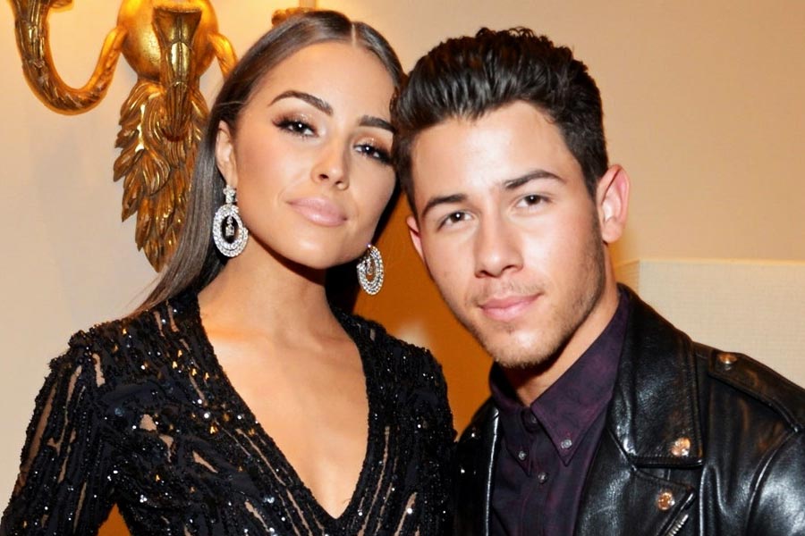 মাইলি সাইরাস থেকে সেলেনা গোমেজ়— হলিউডের নামকরা তারকাদের সঙ্গে হরদম জড়িয়েছে গায়ক এবং প্রিয়ঙ্কা চোপড়া জোনাসের জীবনসঙ্গী নিক জোনাসের নাম। প্রতিটি সম্পর্কের স্থায়িত্ব ছিল খুবই কম। কিন্তু আমেরিকার এক মডেল অলিভিয়া ফ্রান্সেস কালপোর সঙ্গে দীর্ঘকালীন সম্পর্কে ছিলেন তিনি।