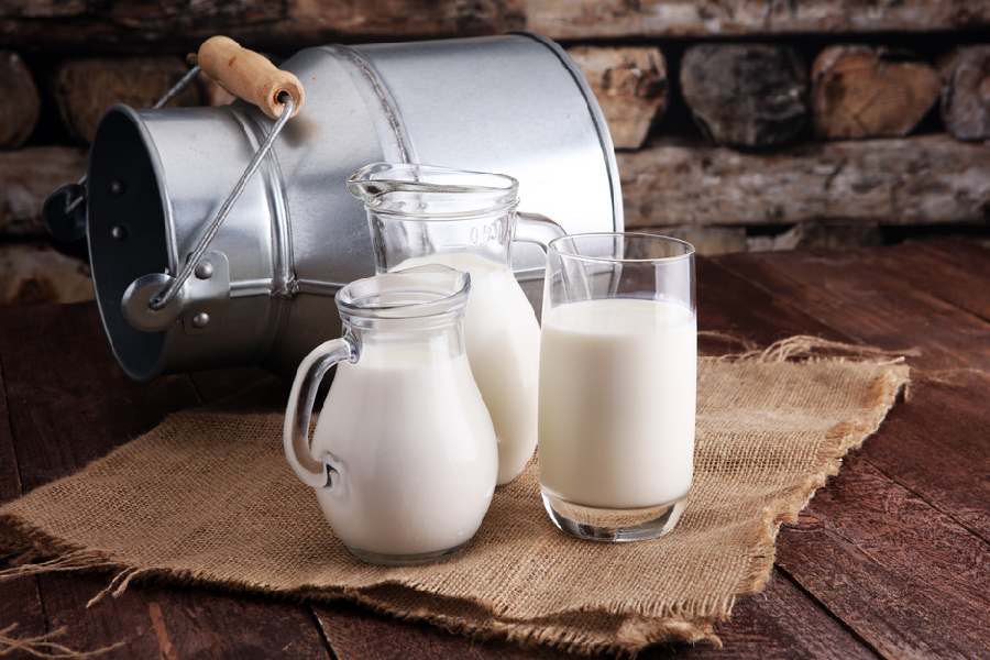 দুধে ইউরিয়া মেশানো আছে কি না, তা ঘরোয়া উপায়ে নির্ণয় একটু কঠিন।