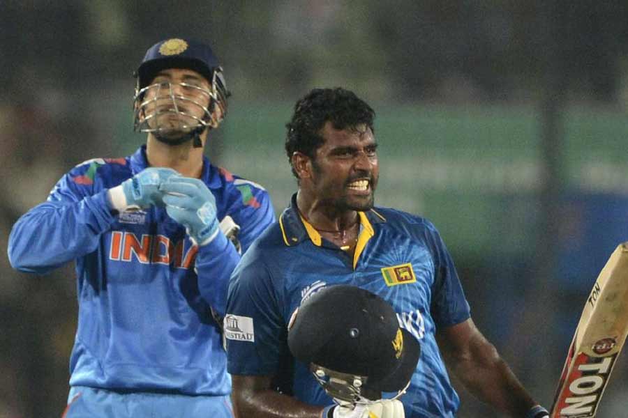 ২০১১ সালে শ্রীলঙ্কাকে হারিয়ে বিশ্বকাপ জিতেছিল ভারত। ২০১৪ সালে সেই হিসাব সুদে আসলে চুকিয়েছিল শ্রীলঙ্কা। এই ম্যাচে ভারত প্রথম ব্যাট করে ২০ ওভারে ১৩০ রান করেছিল। কিন্তু ১৮ ওভারের আগেই সেই রান তাড়া করে চূড়ান্ত জয় লাভ করে মালিঙ্গাদের দল।