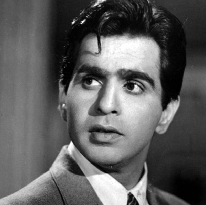 অভিনেতা দিলীপ কুমার ‘কলিঙ্গ’ নামের একটি ছবি পরিচালনার কাজের সঙ্গে যুক্ত ছিলেন। এই ছবিতে অভিনয় করতেও দেখা গিয়েছিল তাঁকে।