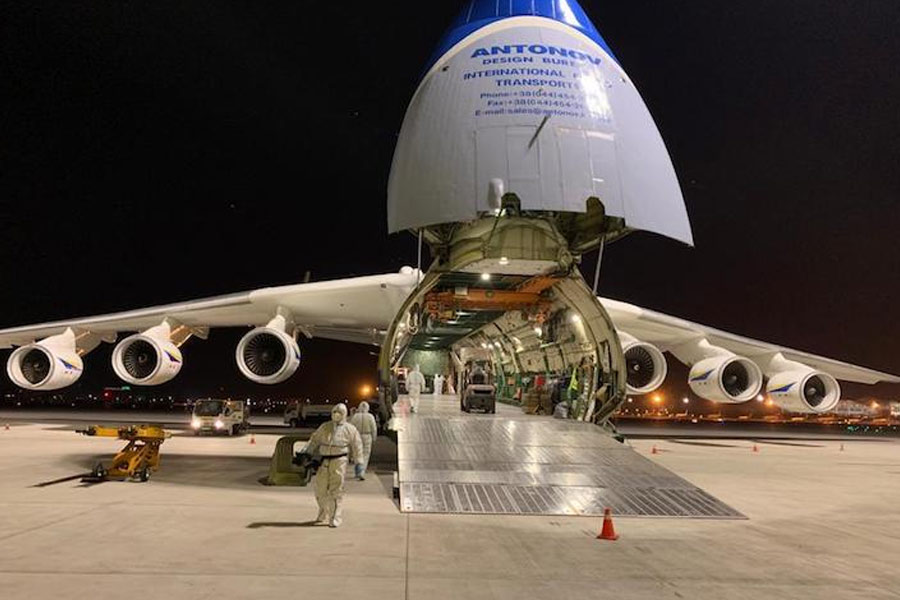 বিমানটিকে ডাকা হয় ‘ম্রিয়া’ নামে। ইউক্রেনীয় ভাষায় যার অর্থ স্বপ্ন। আশির দশকে বিমানটি তৈরি করা হয়েছিল। সোভিয়েত ইউনিয়ন আন্তলোভ ডিজাইন ব্যুরো এর নকশা করেছিল। স্পেসক্রাফট বহনের উদ্দেশ্যেই সেটি তৈরি হয়।