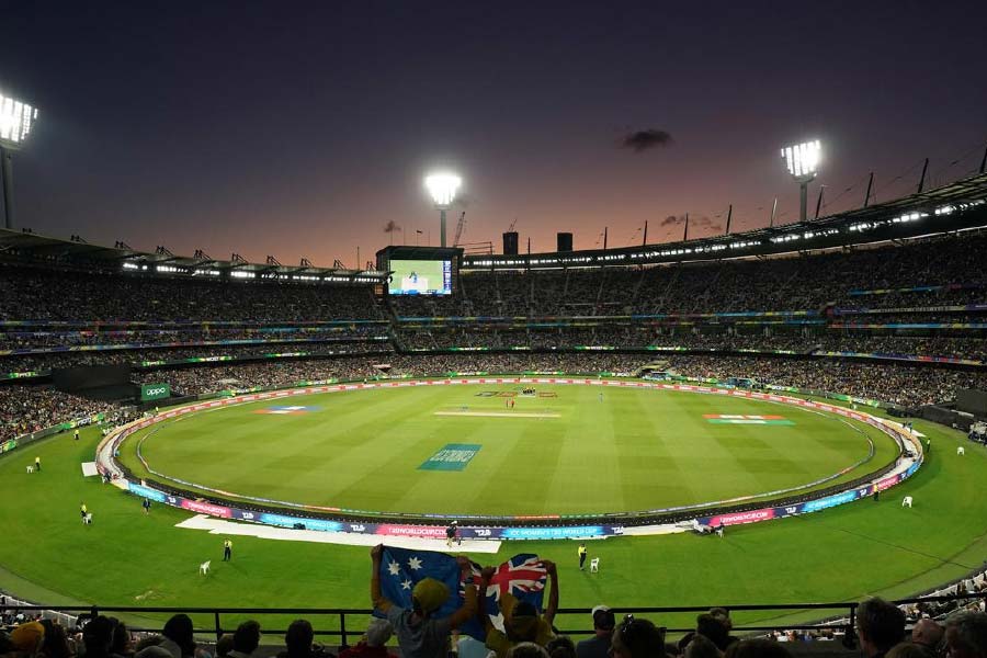 ইংল্যান্ডের বিরুদ্ধে ভারতের ১০ উইকেটে বিধ্বস্ত হওয়ায় নিশ্চিত হয় ফাইনালে আর ভারত–পাকিস্তান হচ্ছে না। তার জায়গায় ফিরছে তিন দশক আগের স্মৃতি।