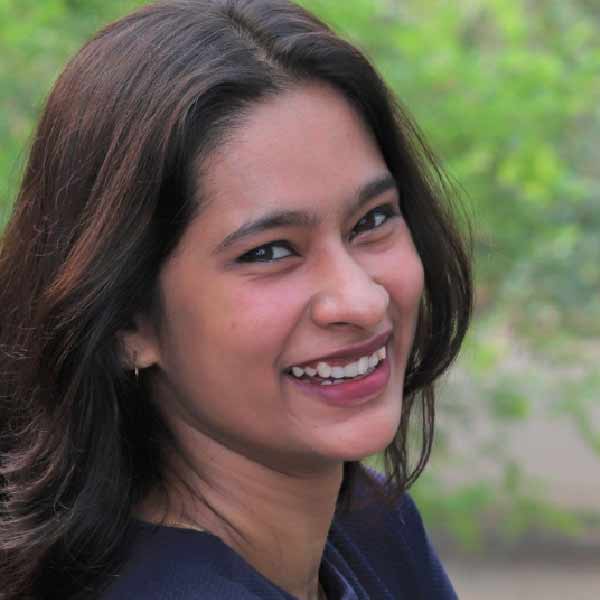 প্রাচী বলেন, “আমিও চাইতাম অন্যদের বাবার মতো আমার বাবাও সেই কাজ করুক। নিজের একটা বড় দোকান বা কোনও অফিসের কর্মী। একটা ভাল সাইকেল থাকবে। এটাও দেখতে চাইতাম।” কিন্তু সেই ইচ্ছাপূরণ হয়নি প্রাচীর। 