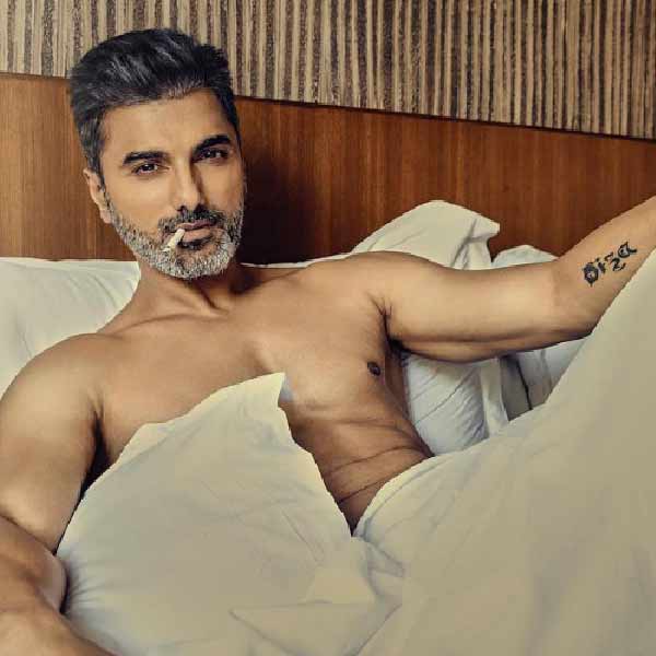 সিদ্ধান্তের আসল নাম আনন্দ সূর্যবংশী। তবে সম্প্রতি তিনি নিজের নাম বদলে রেখেছিলেন সিদ্ধান্ত সূর্যবংশী। 