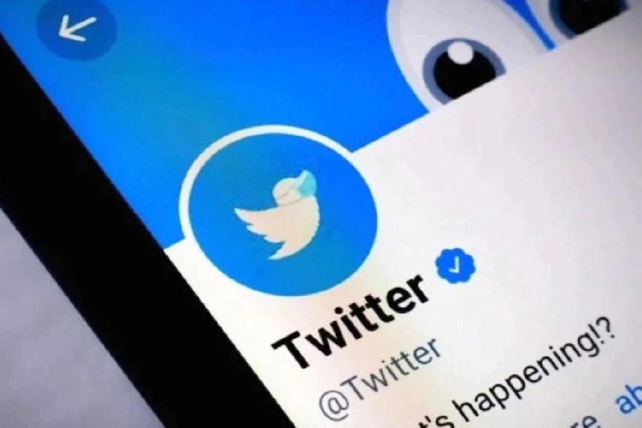 বলে রাখা ভাল, ভারতেও বেশ কয়েক জন টুইটার ব্যবহারকারী সাইন আপ করার বার্তা পেয়েছেন। বর্তমানে শুধু আইফোনে এই ‘আপডেট’ সাপোর্ট করছে। 