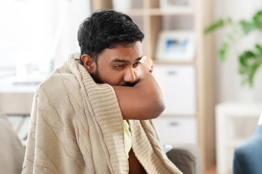 নিউমোনিয়ায় আক্রান্ত হলে বেশি করে লেবু খেতে পরামর্শ দেন চিকিৎসকরা।